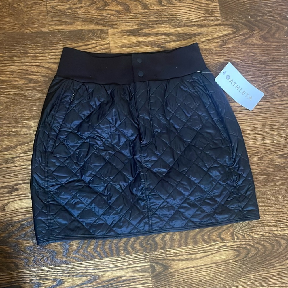 Athleta quilted lodge skirt